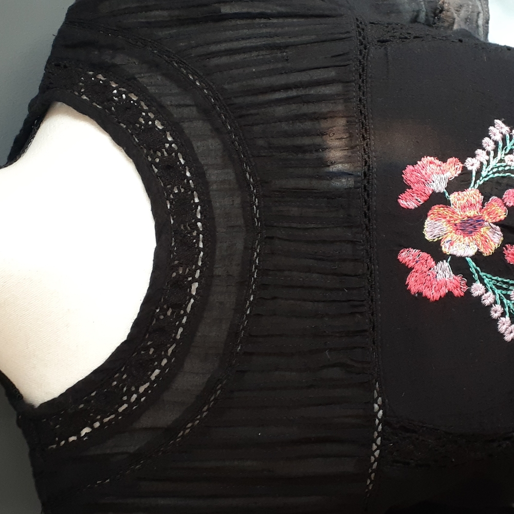 Free people black tunic embroidery floral Boho Festival   top size xs - Picture 14 of 16